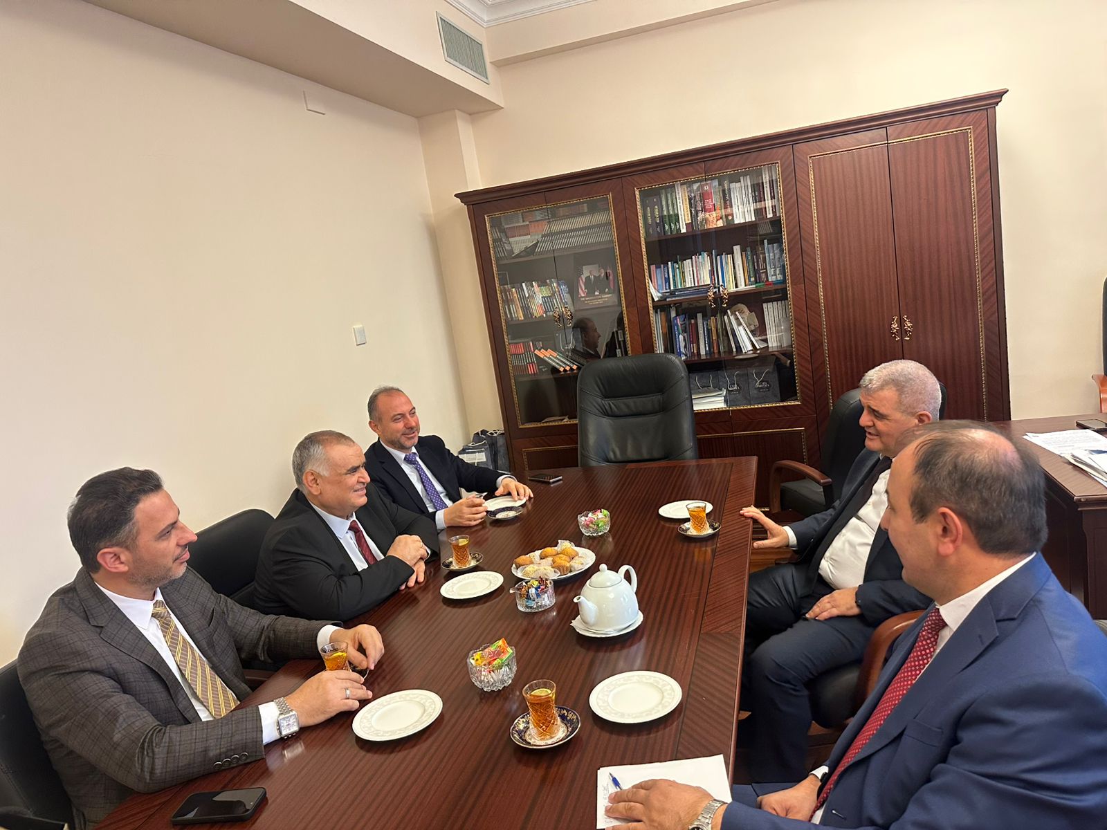 Gəncliyə Yardım Fondunun rəhbərliyi Milli Məclisdə