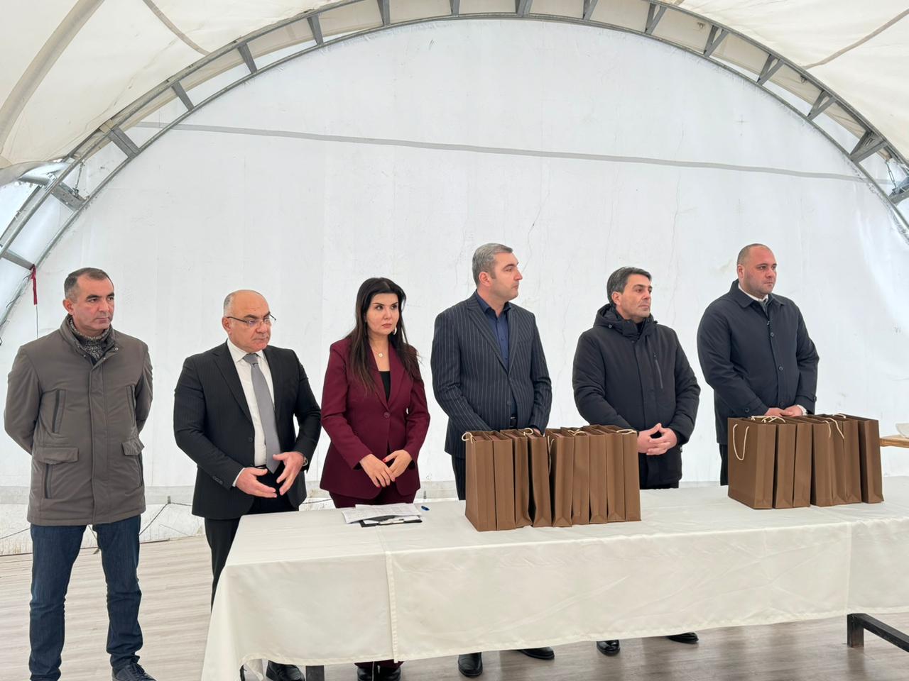 Köç karvanı&nbsp;Laçın şəhərinə çatıb - FOTO