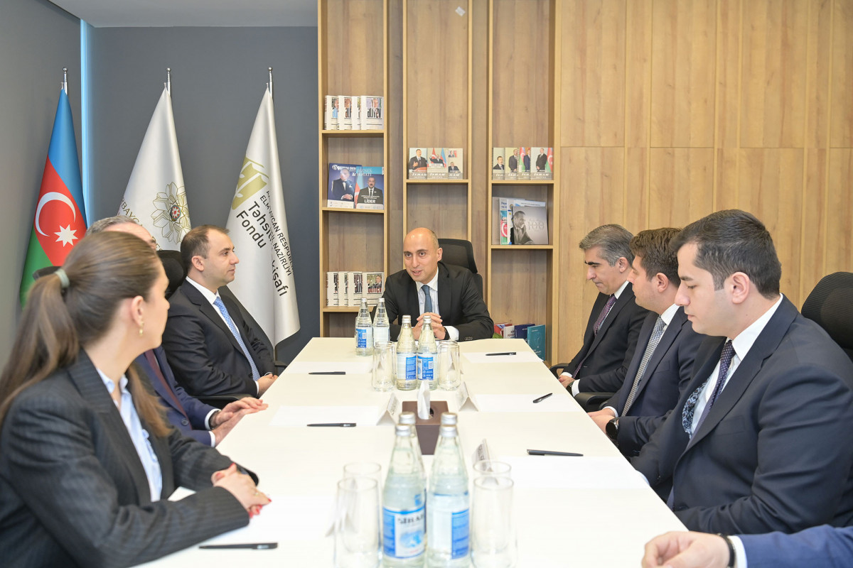 Yeni sədr&nbsp;kollektivə təqdim olundu - FOTO