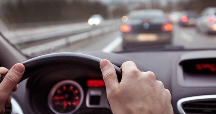 Narkotikin təsiri altında maşın sürən şəxs tutuldu