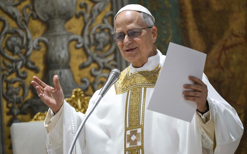 Papa gecələr DİL ÖYRƏNİR