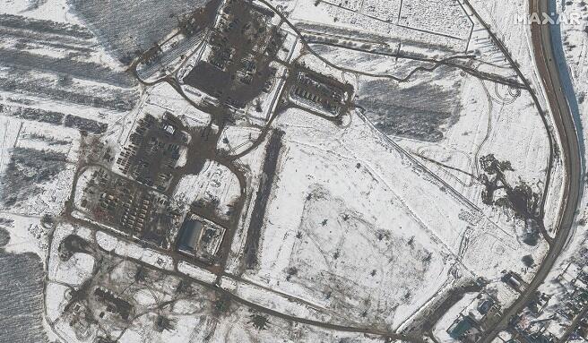 Ukrayna ordusu cəbhəboyu müdafiə qurğuları inşa edir