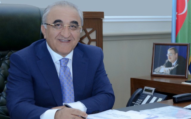 &ldquo;Süni intellekt təhsildə hansı yeni iş yerləri yaradacaq?&rdquo; -&nbsp;UNEC rektoru açıqladı