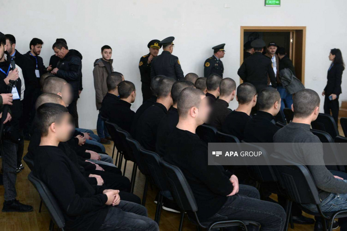 3 yeniyetmə azadlığa buraxıldı