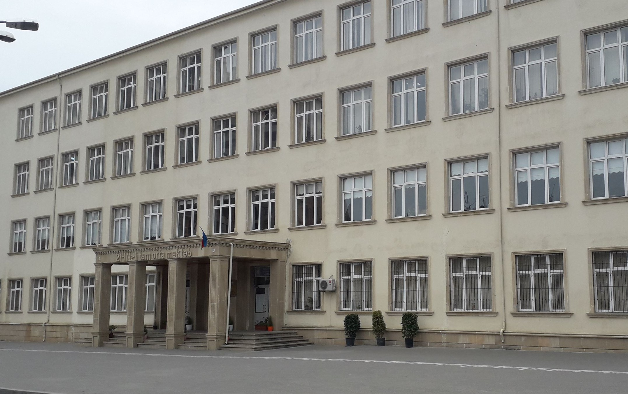 Qripə görə sinfin 20 şagirdi dərsə gəlmir?&nbsp;