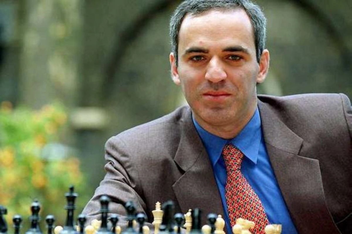 Harri Kasparov barəsində həbs qərarı verildi