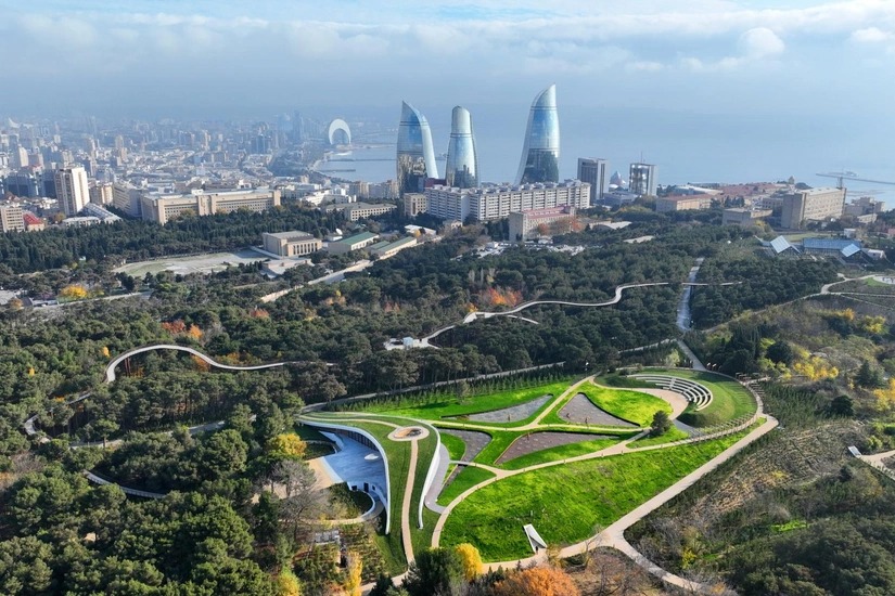 "Şəhərsalma və Memarlıq İli"nin elan edilməsi cəmiyyət üçün mühüm ideoloji mesajdır - RƏY