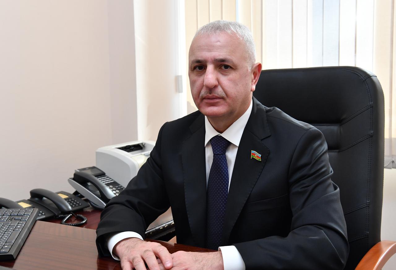 Açıq suallar mütləq qapadılmalıdır