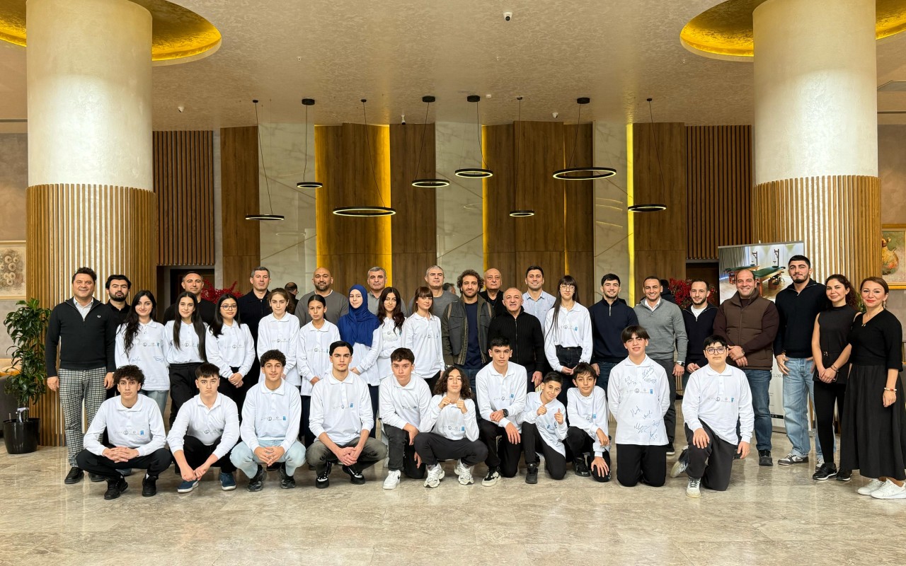 Olimpiya çempionları şəhid övladları ilə görüşdülər&nbsp;- FOTOLAR