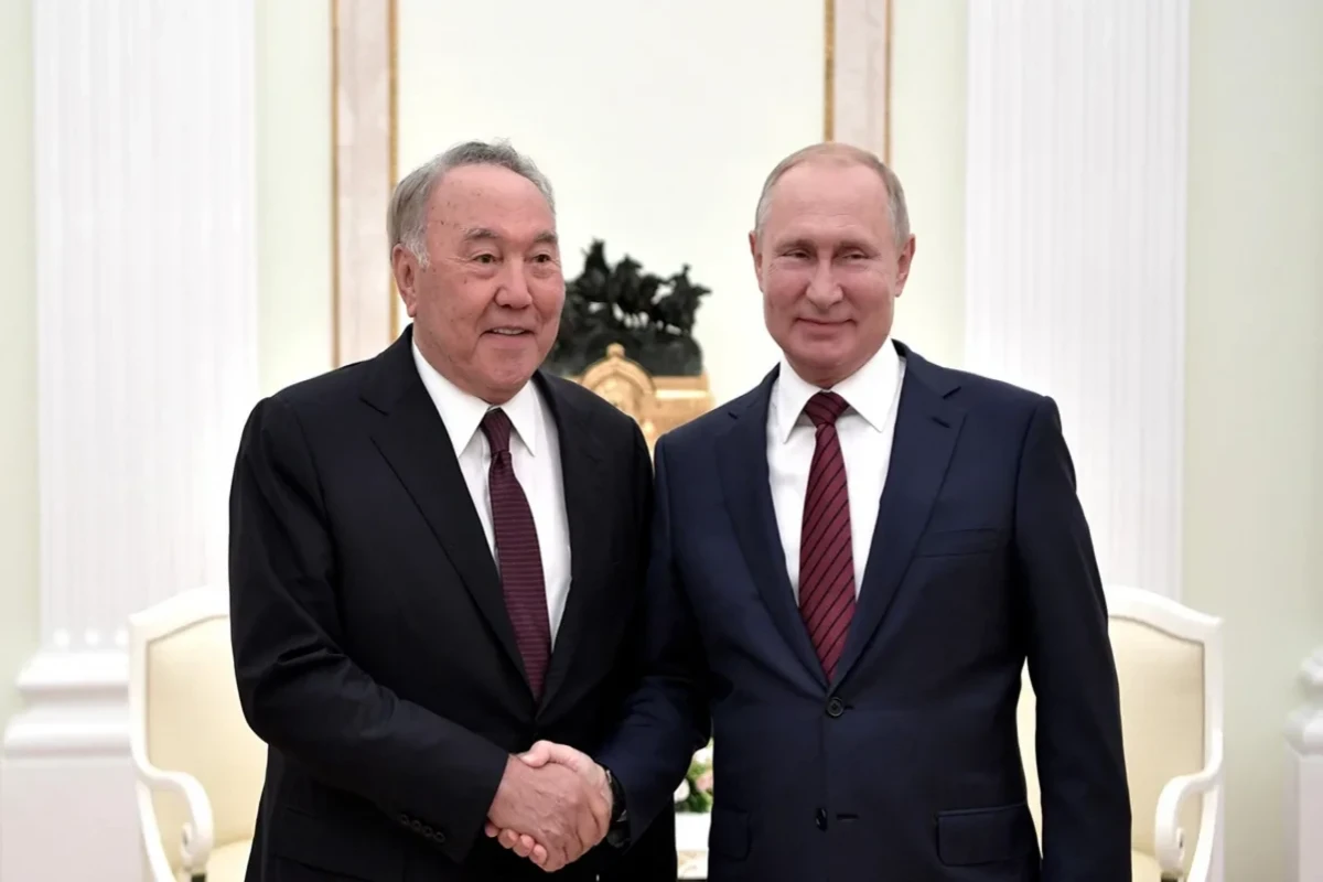 Nazarbayev ortaya çıxdı - GÖRÜNTÜLƏR