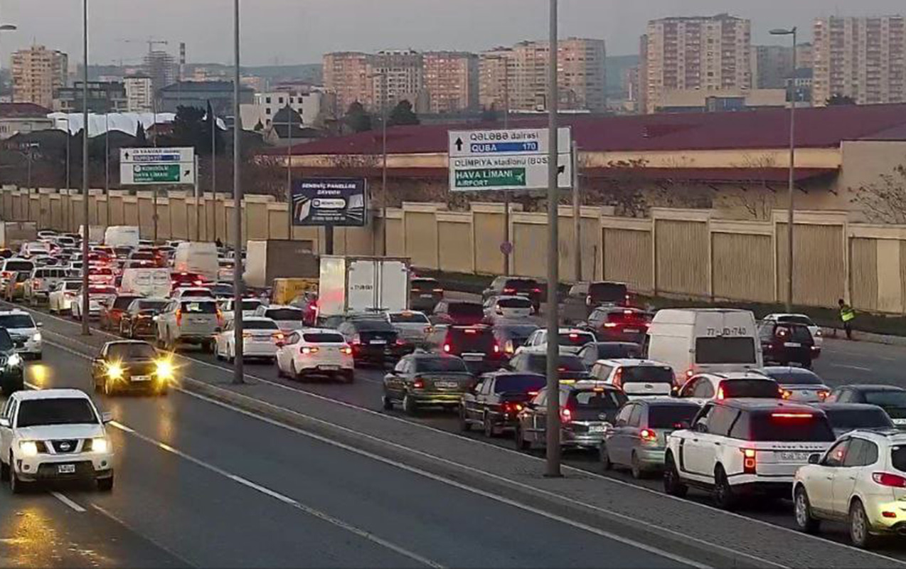 Bayram öncəsi Bakı yollarında TIXAC