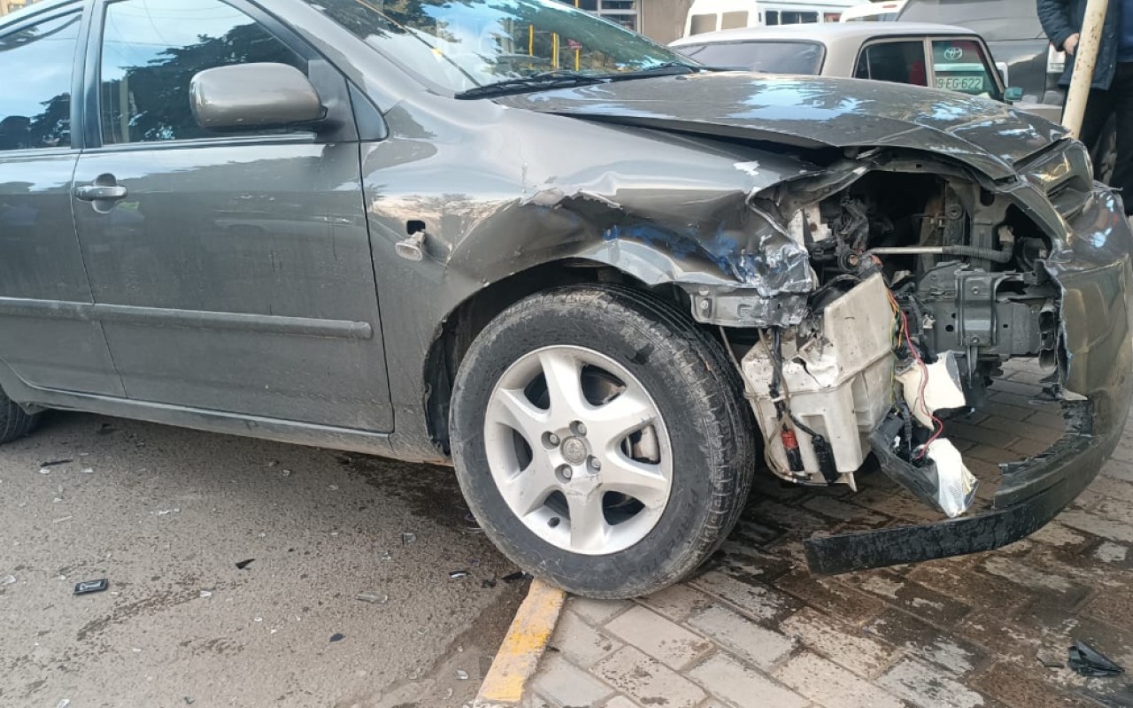 Tovuzda iki maşın toqquşdu -&nbsp;Yaralanan var