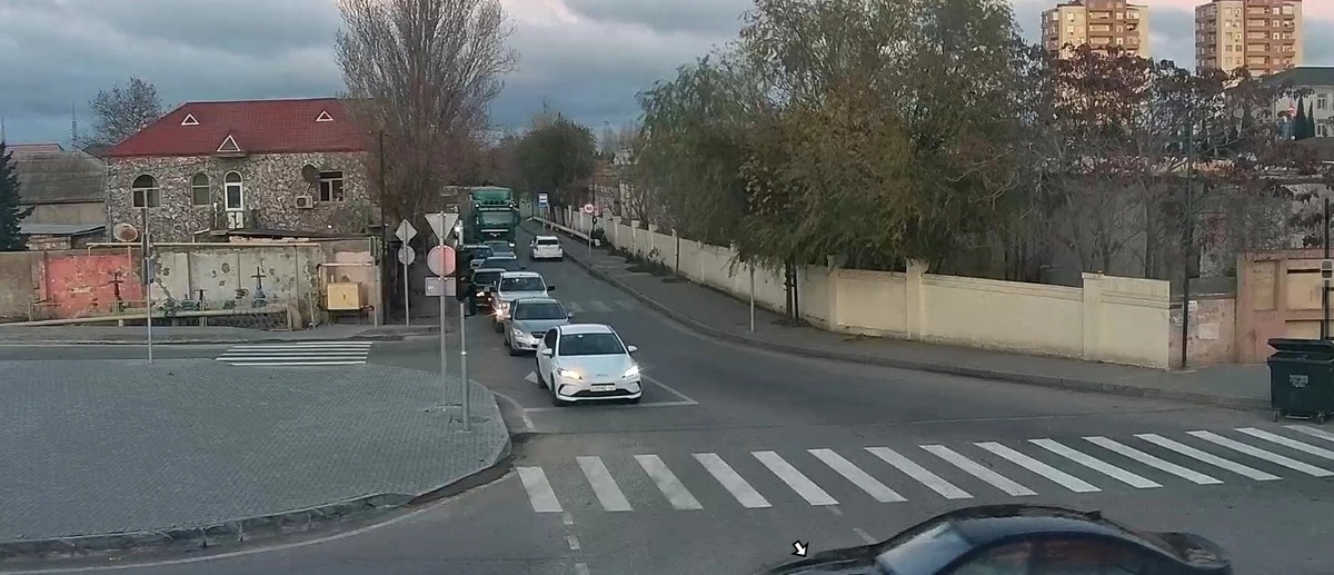 Bu yolda dəyişiklik edildi - Yeni işıqforlar quraşdırıldı