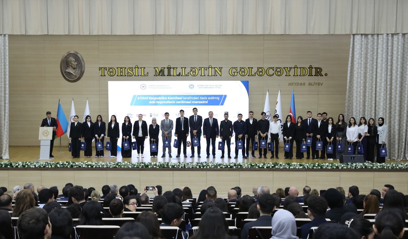 Təhsil işçiləri üçün yeni mərhələ - Sosial rifah, hüquqi təminat...