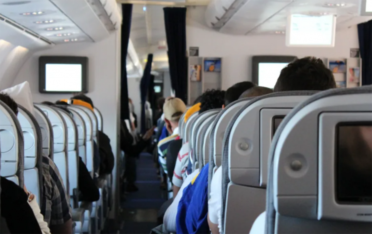 Ankara-Bakı reysində dava&nbsp;- Təyyarədən düşən kimi saxlanıldı