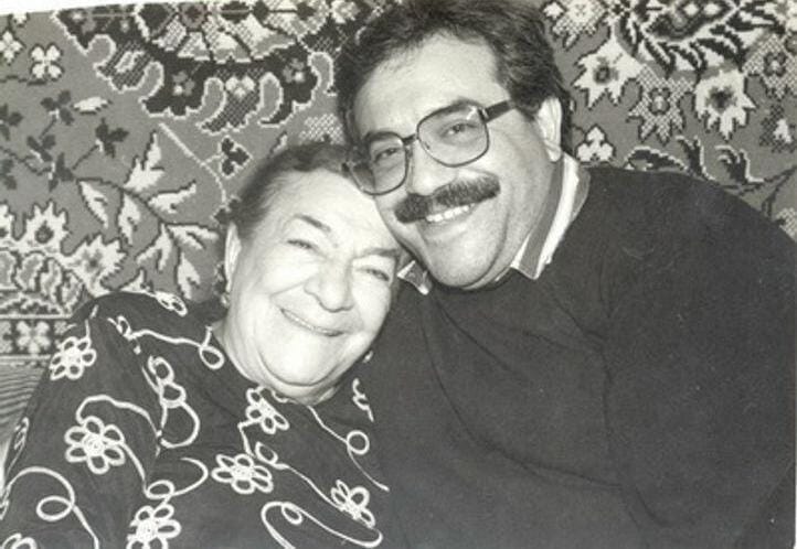 Prezident Nəsibə Zeynalovanın oğlunu təltif etdi