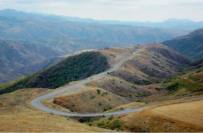 Ermənistanla sərhədə yeni yol ÇƏKİLİR