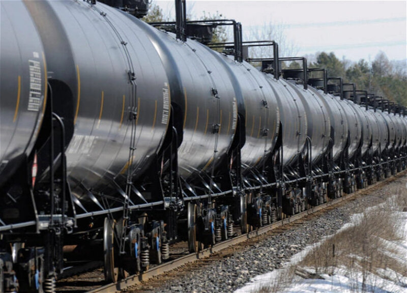 Azərbaycan Ermənistana daha 7600 ton neft məhsulu yola salıb