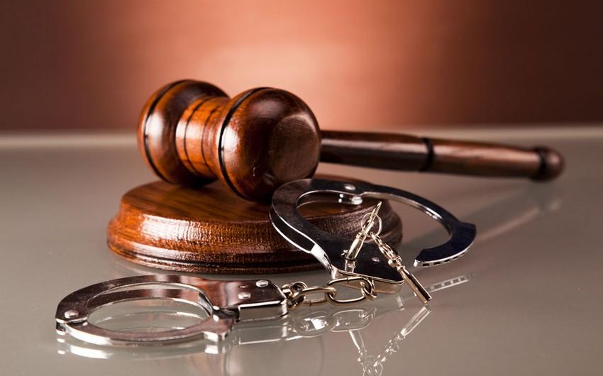 Azyaşlının ölümünə&nbsp;səbəb olan həkim&nbsp;hakim qarşısında