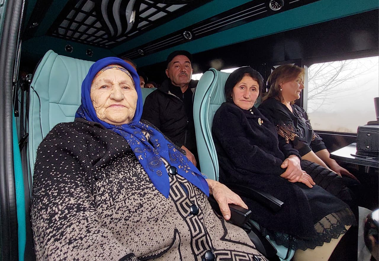 Ağdərənin 4 kəndinə köç karvanı yola salındı - FOTOLAR