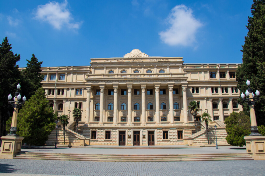 Texniki Universitet&nbsp;1.7 milyonluq kompüter alır