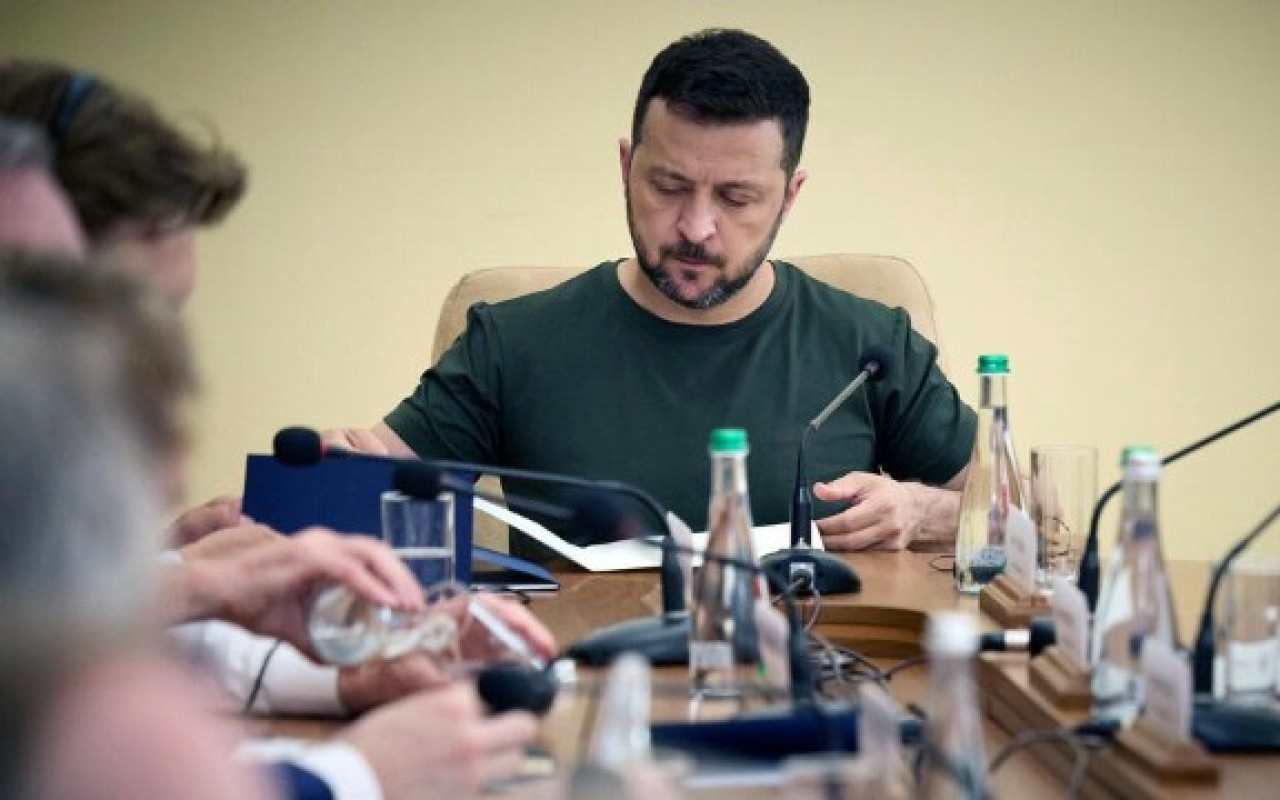 Ukraynada hərbi vəziyyət yenə uzadıldı