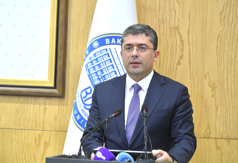 Media əməkdaşları ədəbi dil normalarına əməl etməlidir -&nbsp;Əhməd İsmayılov