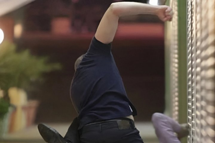 Atasını döyərək öldürən yeniyetməyə hökm oxundu