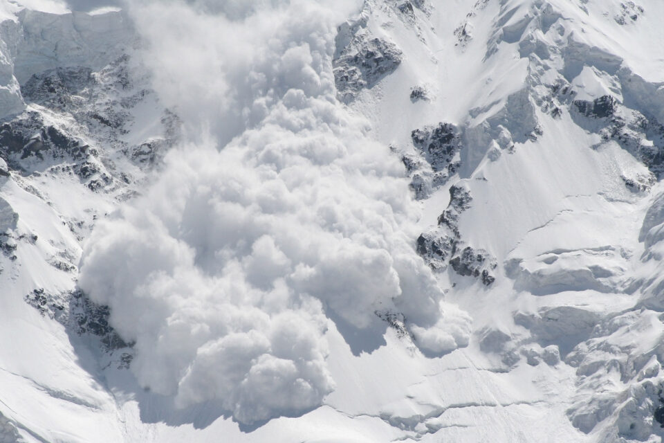 Qar uçqunu - 5&nbsp;nəfər&nbsp;öldü