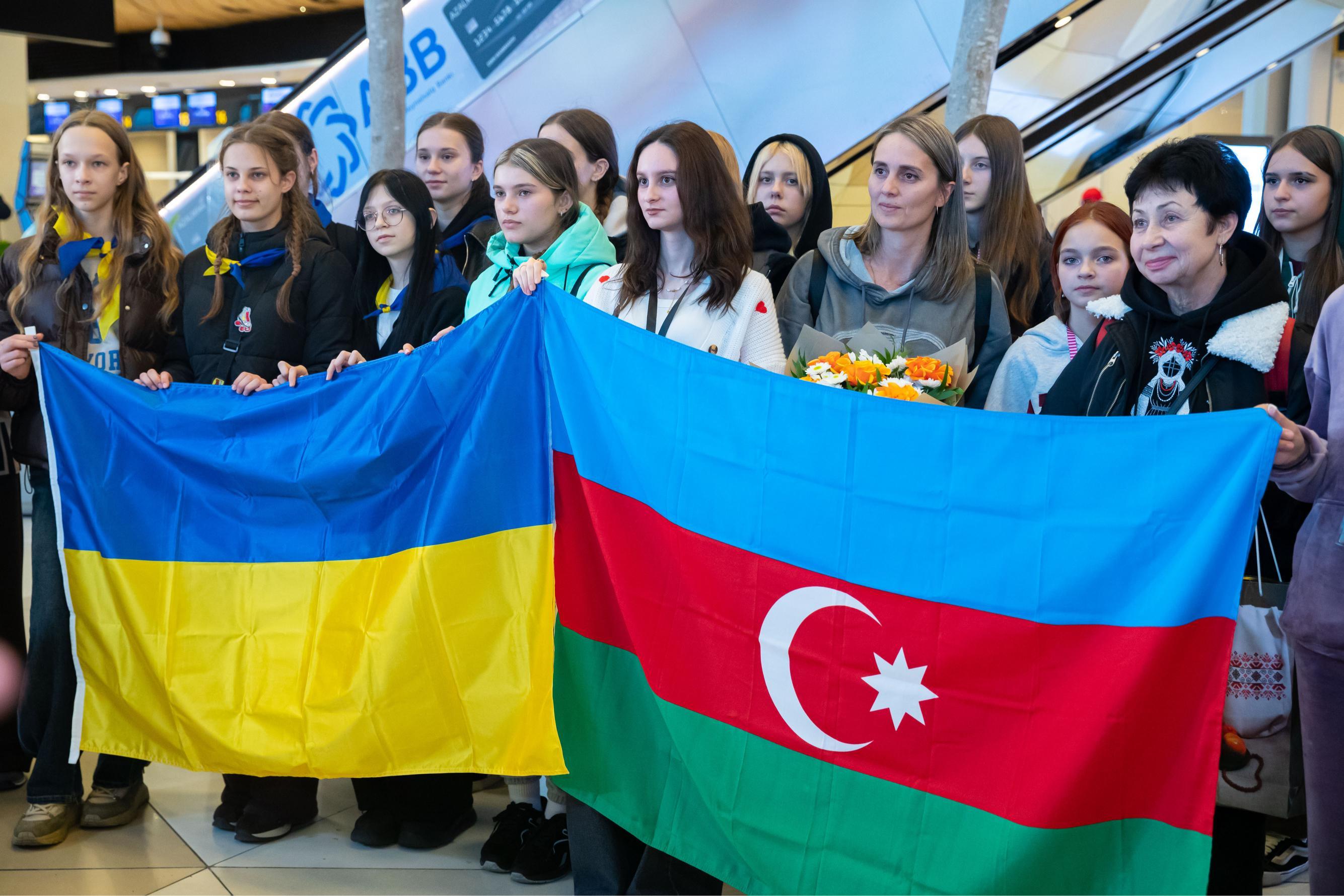 Ukraynadan Azərbaycana 132 uşaq gətirilib