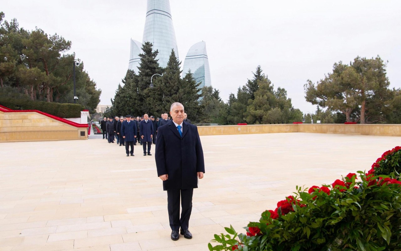 DTX-nin əməkdaşları Şəhidlər xiyabanında -&nbsp;VİDEO&nbsp;