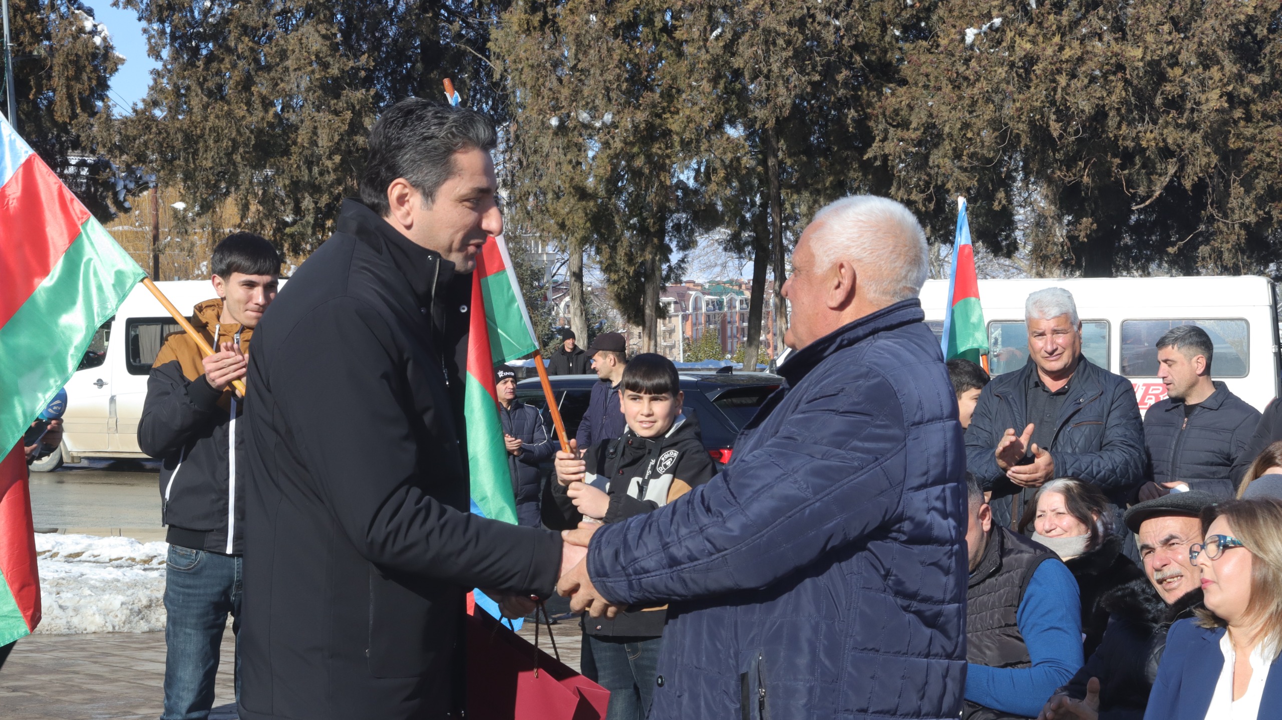 Xankəndi şəhərinə ilk köç - 162 nəfər qayıtdı&nbsp;