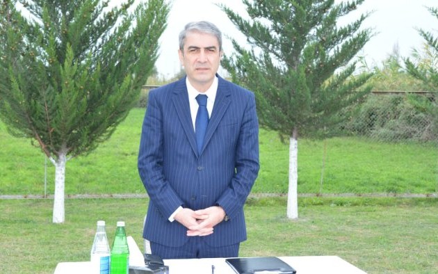 Yeni icra başçısı müavinini işdən çıxardı