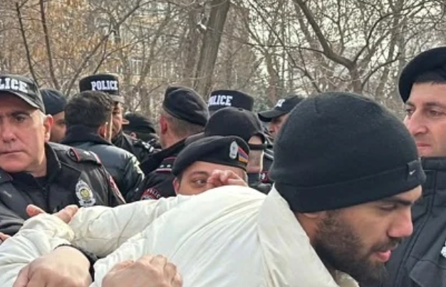 Ermənistan İranın şərtlərini qəbul etdi - həbslər başladı