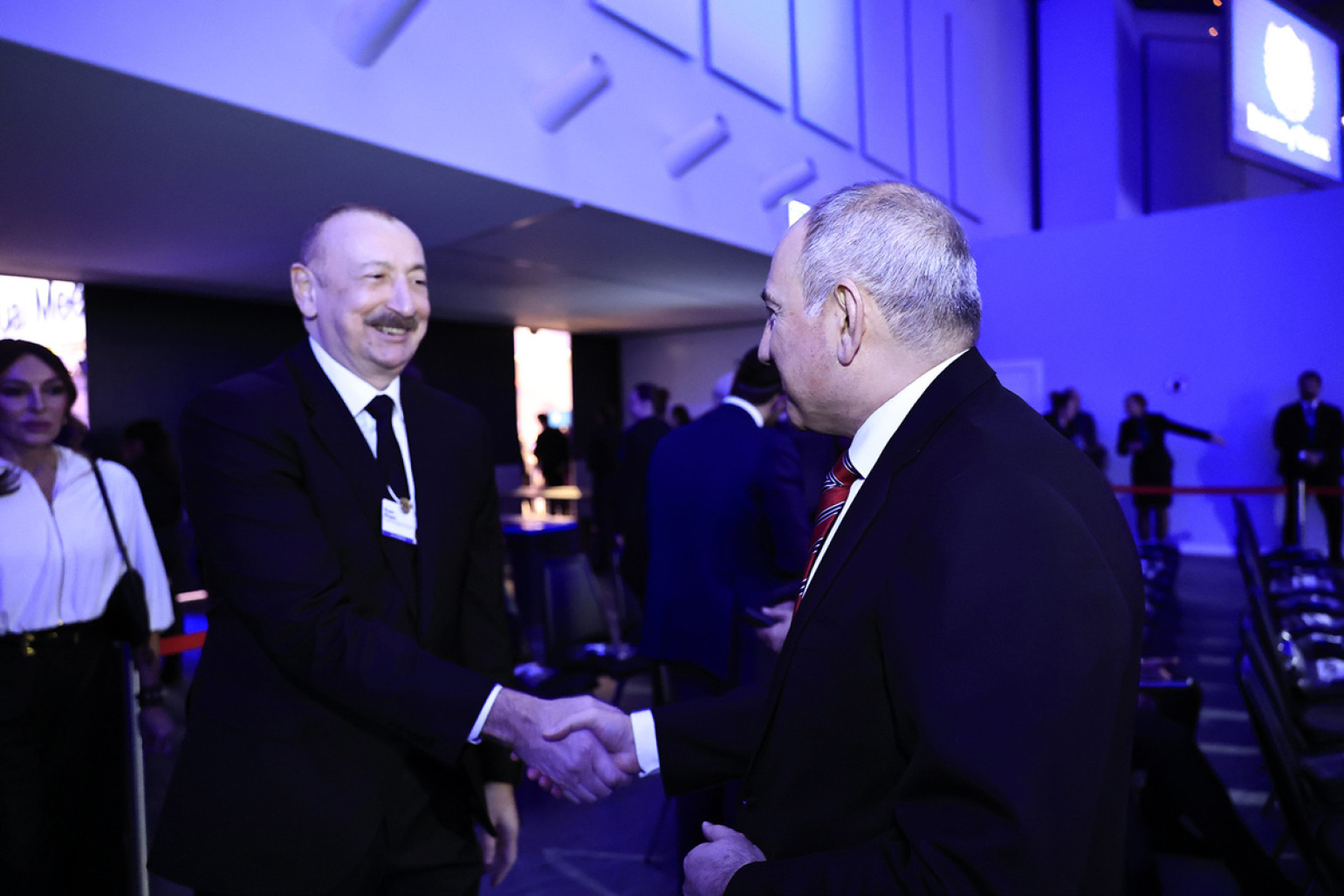 İlham Əliyev Paşinyanla da bir araya gəlib