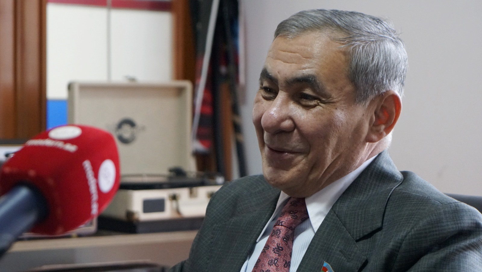 "Qaraçılarla yevlaxlılar qaynayıb-qarışıb" - Deputatla&nbsp;MÜSAHİBƏ