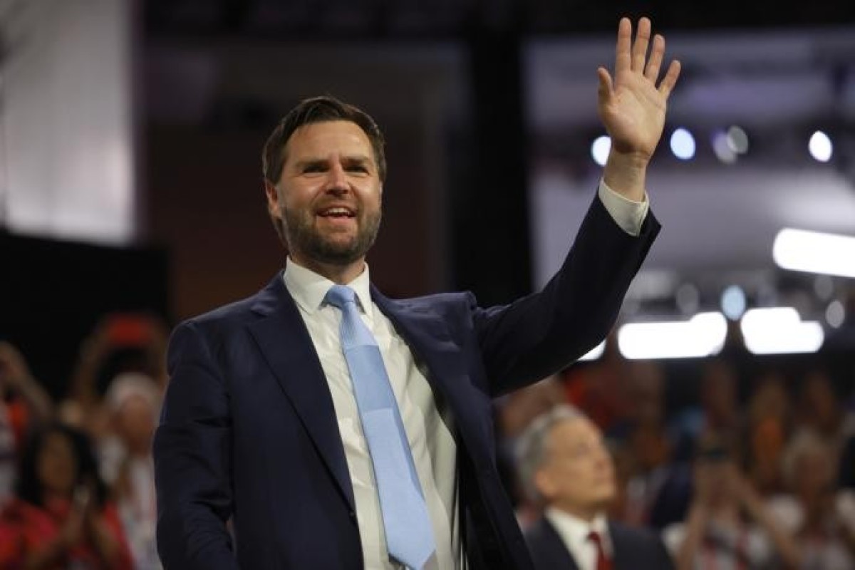 Trampın "sağ əli" Azərbaycana gəlir