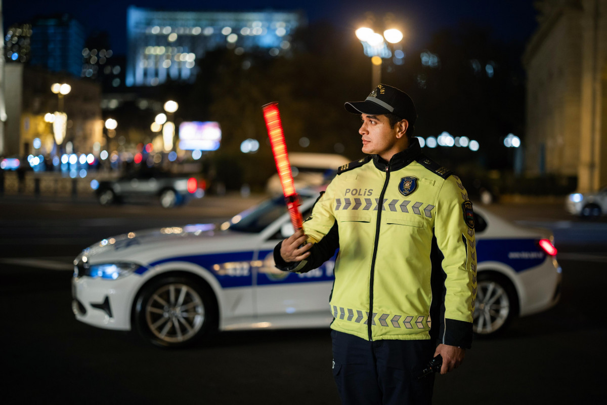 Piyadaya yol verməyən sürücü saxlanıldı - VİDEO