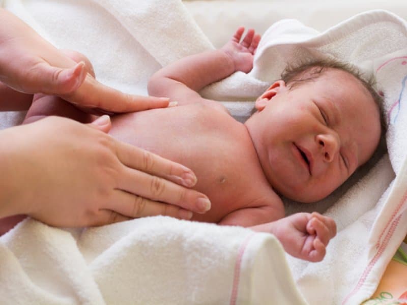 Incredible mistake at the infertility clinic: woman gave birth to someone else's child