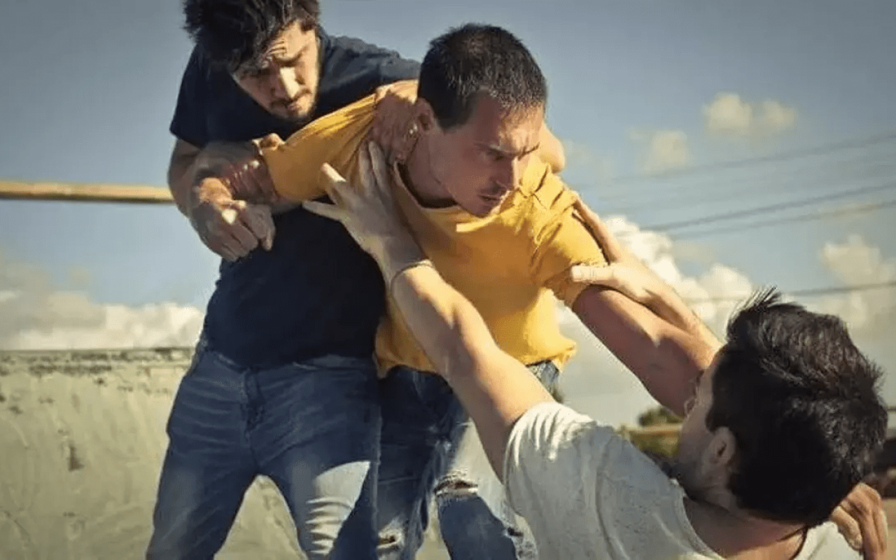 Qısqanc ər arvadına görə dayısı oğlunu&nbsp;küçədə döydü