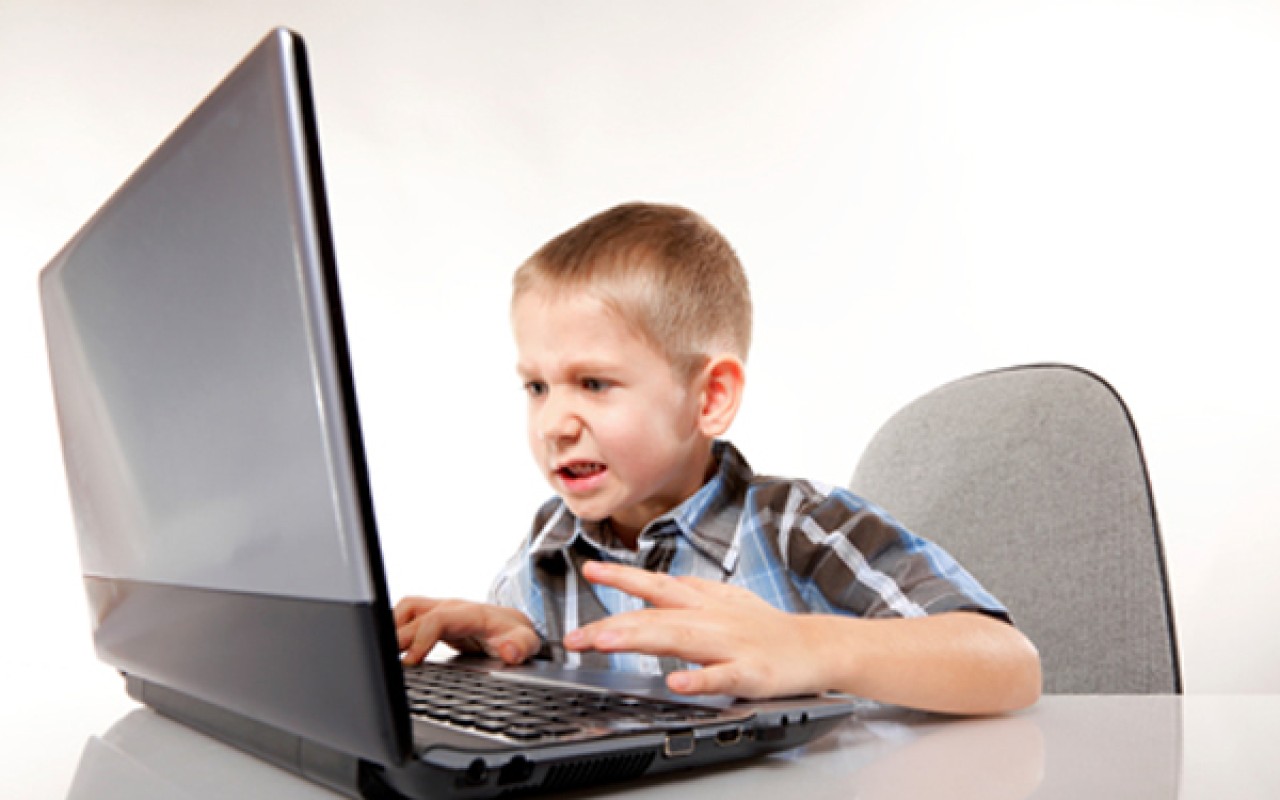 Uşaqların sosial şəbəkələrə girişinə qadağa qoyulması&nbsp;təklif olunur