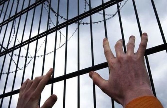 Ödənilməyən cərimə məhkumun maaşından&nbsp;tutulacaq