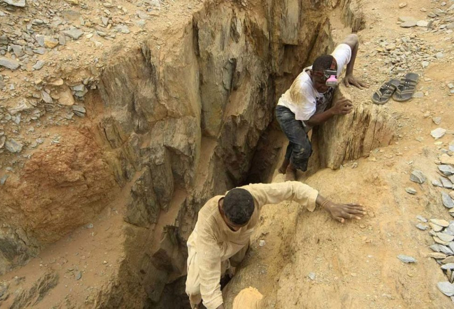 Sudanda qızıl mədəni&nbsp;çökdü, 13 nəfər öldü