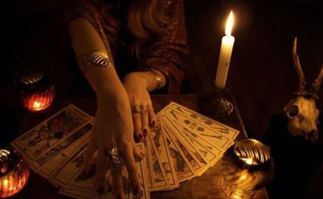 "Şər qüvvələr sənə cadu edib" - Bakıda 25 minlik DƏLƏDUZLUQ