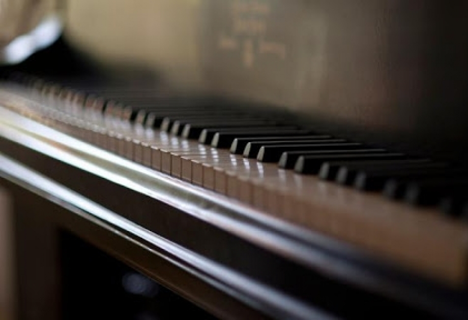 Fortepiano dərslikləri hazırlanır