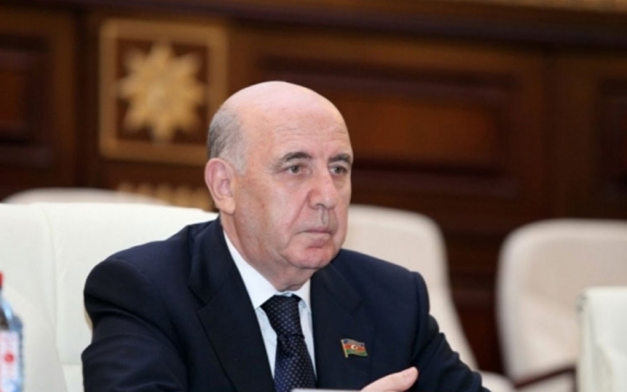 Əhliman Əmiraslanov həmmüəllifi olduğu kitab mükafata layiq görüldü