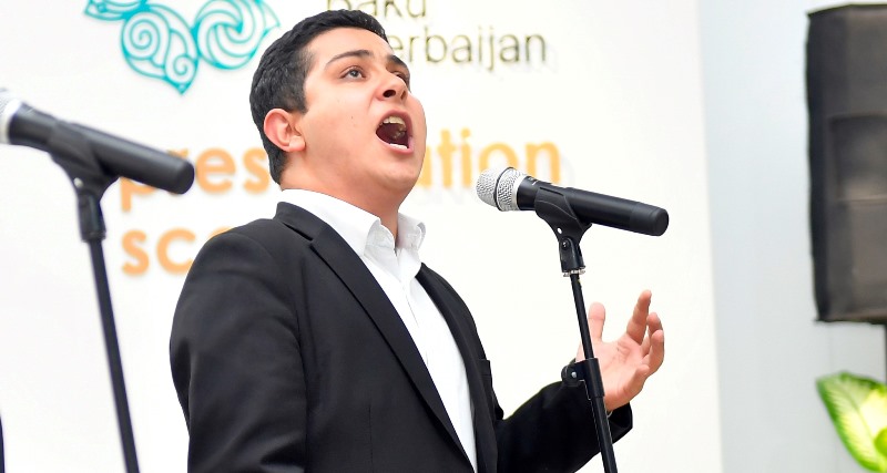 Prezidentin təltif etdiyi gənc&nbsp;əlil ifaçıdır