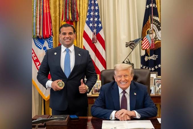 Trampın İraq üzrə xüsusi nümayəndəsi vəzifəsindən ayrıldı