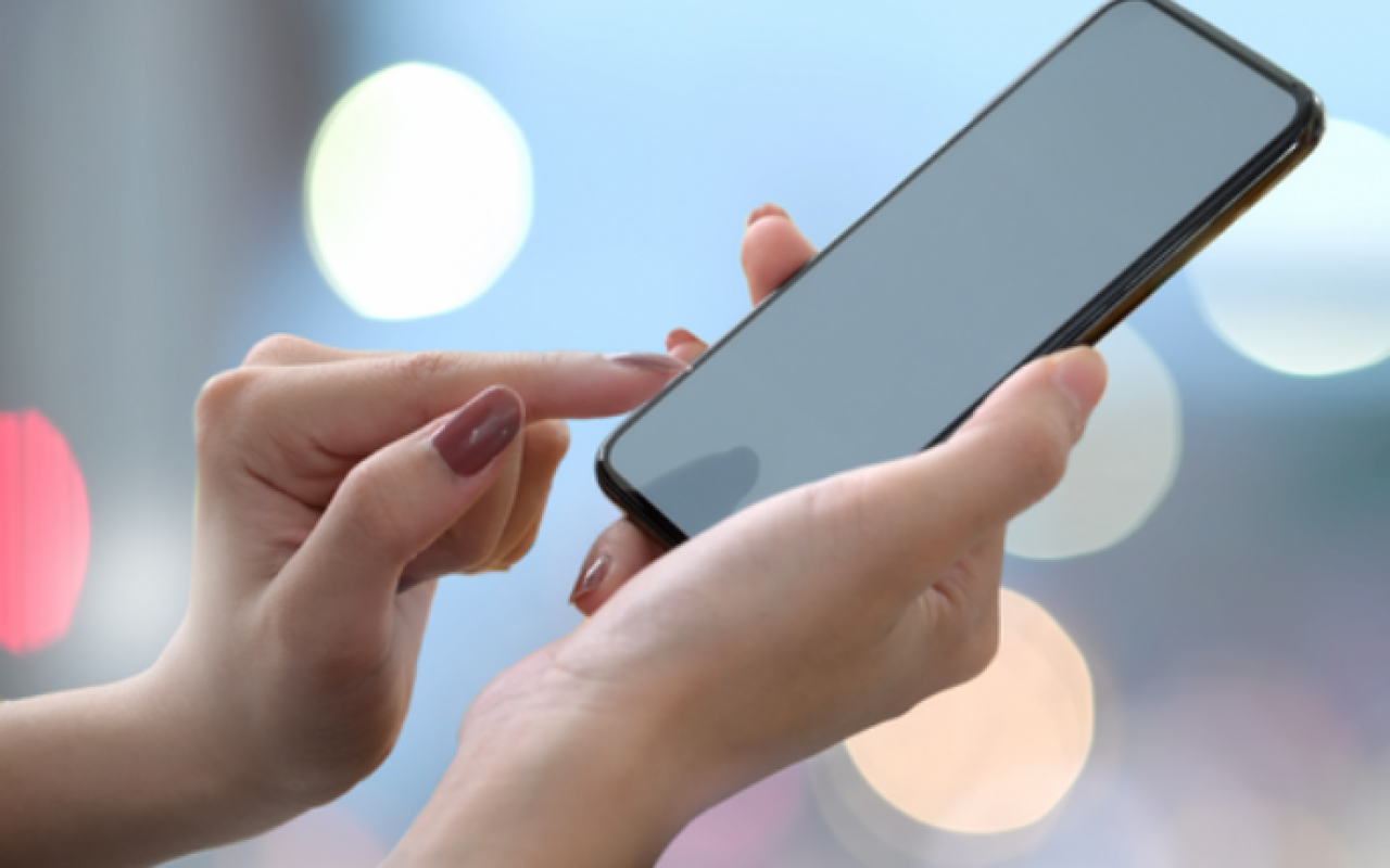 Ölkəyə gətirilən mobil telefonlar üçün gömrük rüsumu belə hesablanacaq