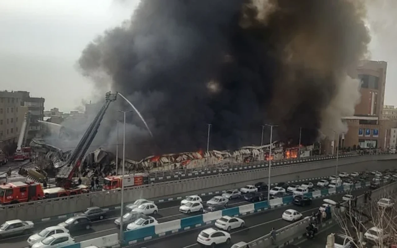 Tehranın ən böyük bazarında güclü yanğın -&nbsp;VİDEO